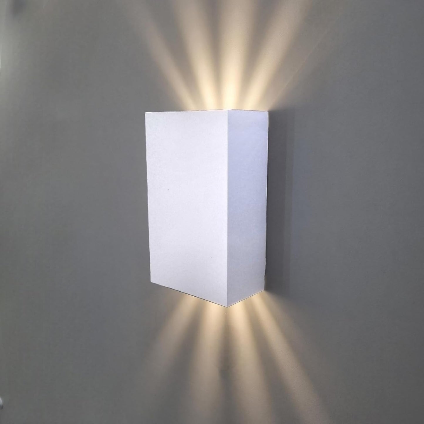 Applique LED da Esterno IP65 Biemissione 10W, 1040 Lumen, Luce Calda 3000K o Naturale 4000K, in Alluminio Bianco, per Giardino, Facciata, Terrazza