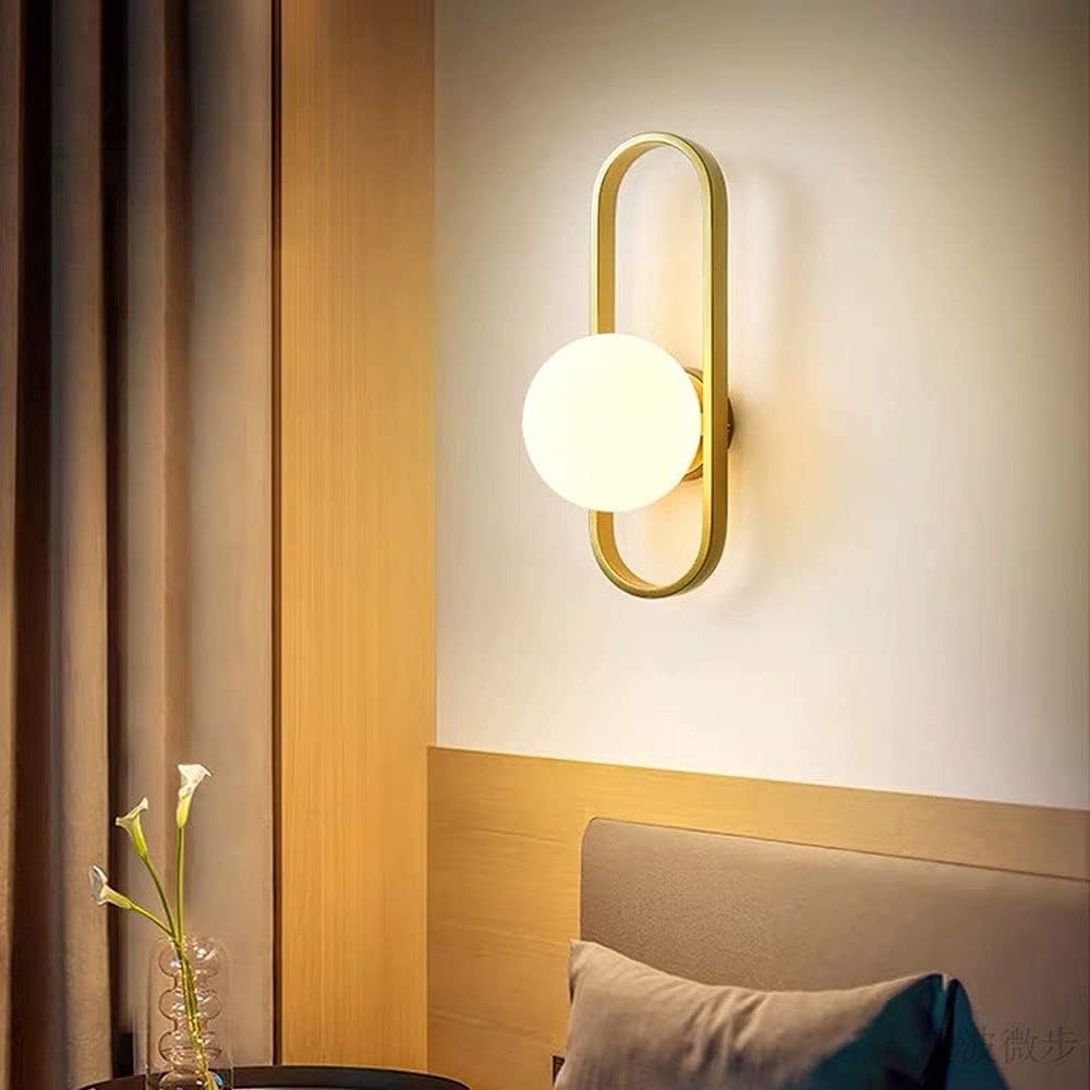 Applique da Parete Moderna, Struttura in Metallo Dorato con Globo di Vetro Opalino, Attacco per Lampadina G9 (Non Inclusa), Lampada da Muro per Soggiorno, Camera da Letto, Corridoio