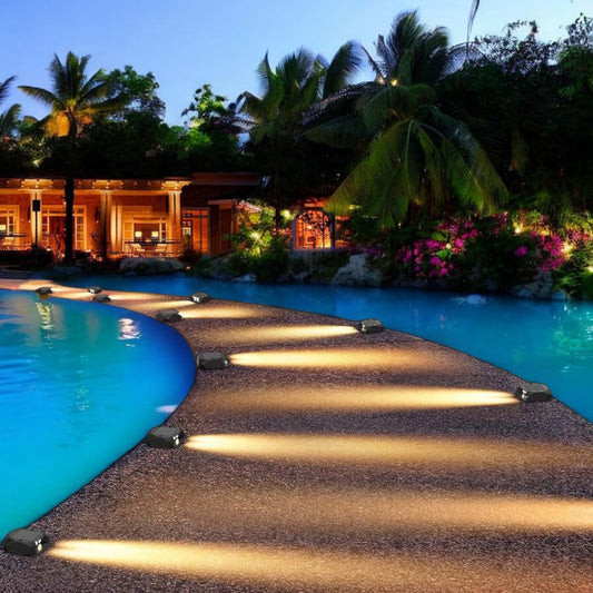 Faretto Segnapassi a LED Solare IP54 con Sensore Crepuscolare, Luce Calda 3000K, Ricaricabile, Impermeabile per Scale, Giardino e Vialetti