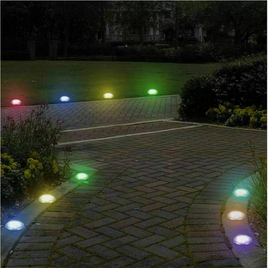 Kit 4 Faretti Solari LED RGBWW da Giardino IP65 con Telecomando – 11 Modalità, 8 LED, Ricarica Solare, Luce Calda, Naturale, Fredda e Colori RGB