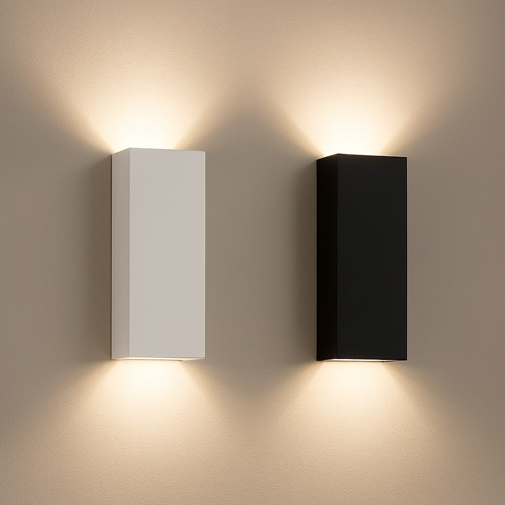 Applique LED da Esterno Biemissione 8W 734lm IP65 Nera o Bianca con CCT Switch 3000K 4000K 6000K – Fascio 295°