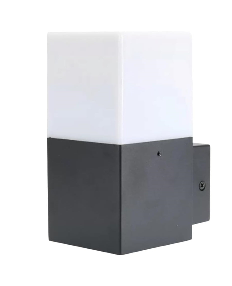 Applique da Esterno Nera E27 IP44 – Lampada da Parete Cubica in Alluminio per Giardino, Ingresso, Balcone – Bianco o Nero – Max 12W