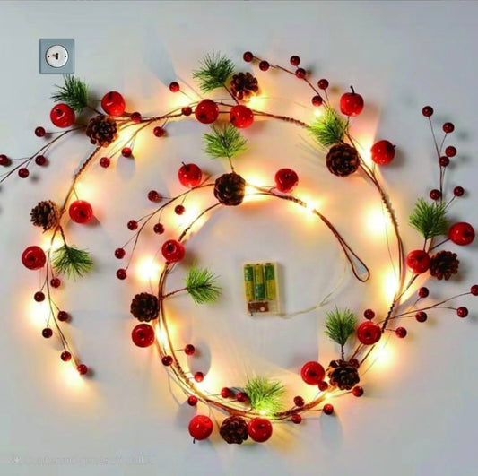 Ghirlanda Luminosa Natalizia 2 Metri con 20 MicroLED Luce Calda – Decorazione con Pigne, Bacche Rosse e Rametti di Pino – Funzionamento a Batterie