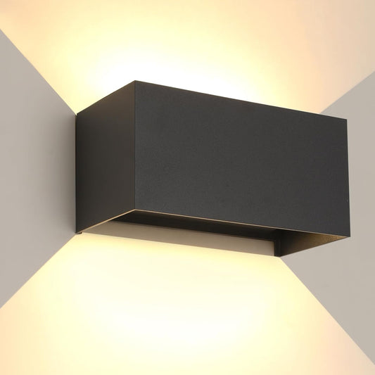 Applique Nero a LED da Esterno e Interno 24W, Fascio Luminoso Regolabile, 2000 Lumen, IP65 Impermeabile, Lampada da Parete in Alluminio, per Giardino, Balcone, Terrazza
