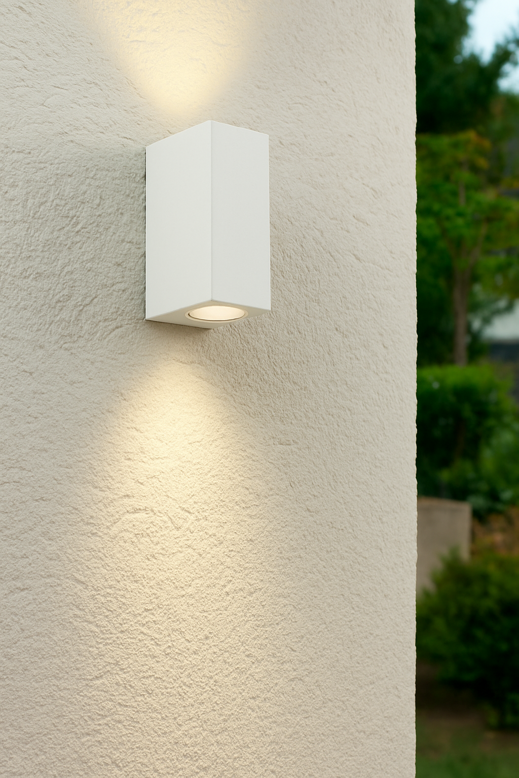 Applique da esterno ip65 lampada a parete moderna doppia luce con attacco gu10 biemissione per giardini terrazze balconi