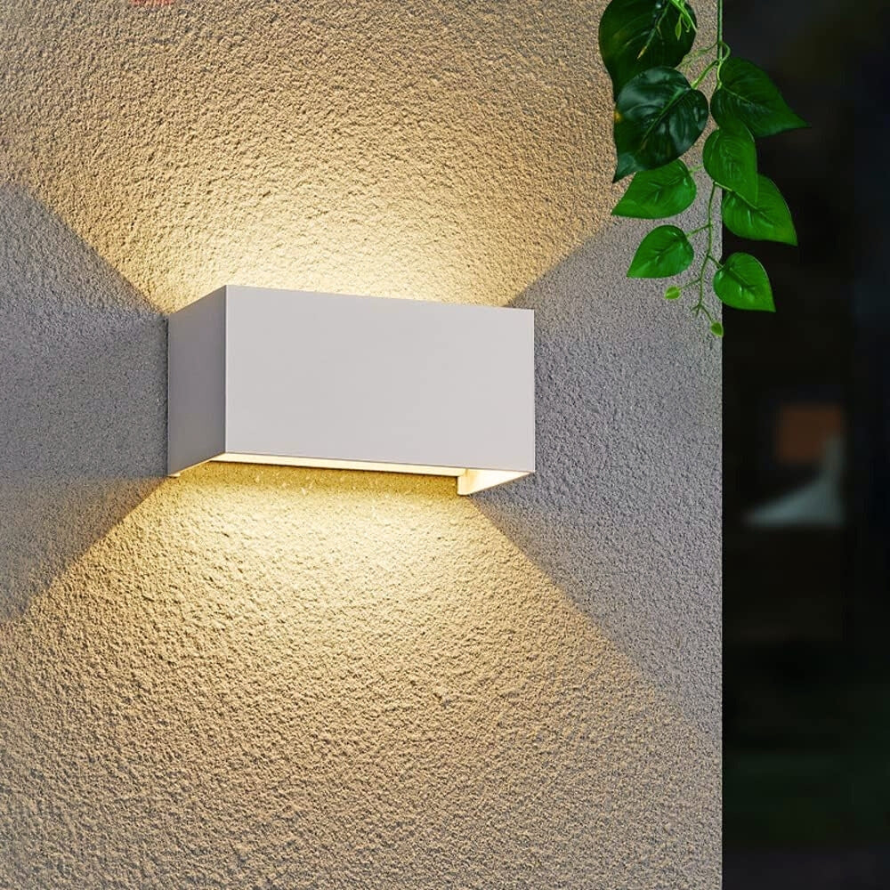 Applique Bianco a LED da Esterno e Interno 24W, Fascio Luminoso Regolabile, 2000 Lumen, IP65 Impermeabile, Lampada da Parete in Alluminio, per Giardino, Balcone, Terrazza