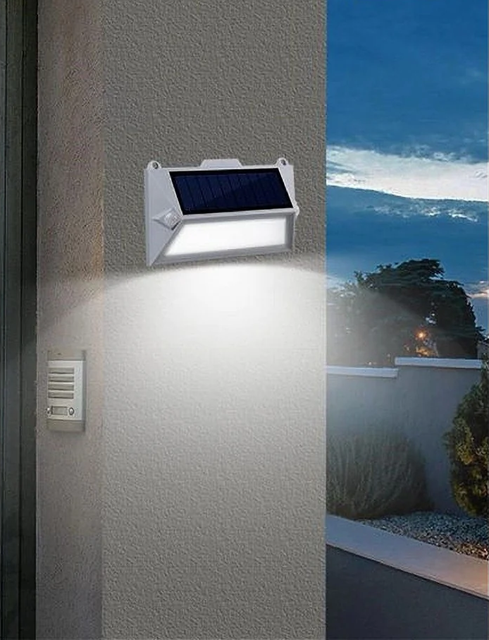 Applique Solare LED da Esterno 3.6W con Sensore di Movimento – Luce Calda o Fredda, IP65, 18 LED, Faretto da Muro