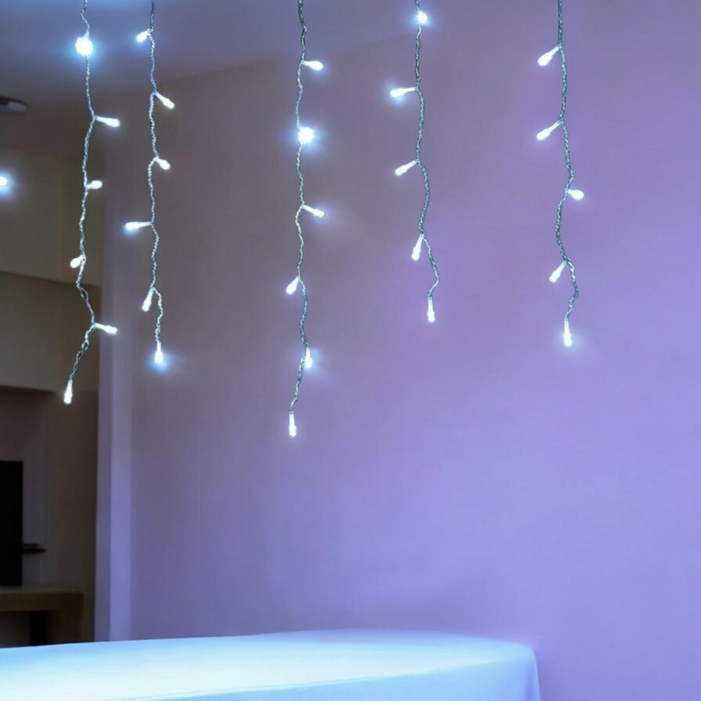 Tenda Luminosa Natalizia Stalattiti a LED 138 Luci Bianco freddo o Caldo + Flash Bianco Freddo per Interno ed Esterno IP44