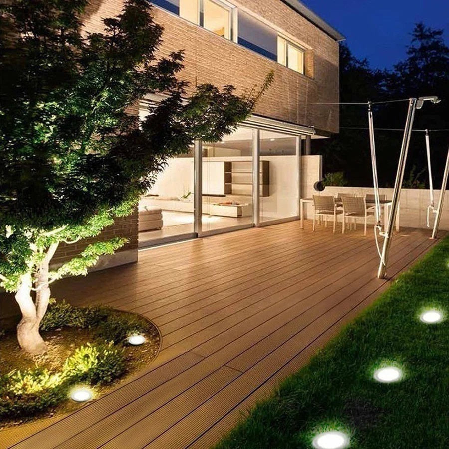 Kit 4 Faretti Solari LED RGBWW da Giardino IP65 con Telecomando – 11 Modalità, 8 LED, Ricarica Solare, Luce Calda, Naturale, Fredda e Colori RGB