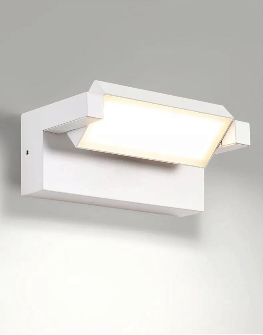Applique Bianco a LED da Esterno 21W IP65, Lampada a Parete Orientabile, 1800 Lumen, Alluminio e Vetro, CCT switch Luce calda, fredda, naturale